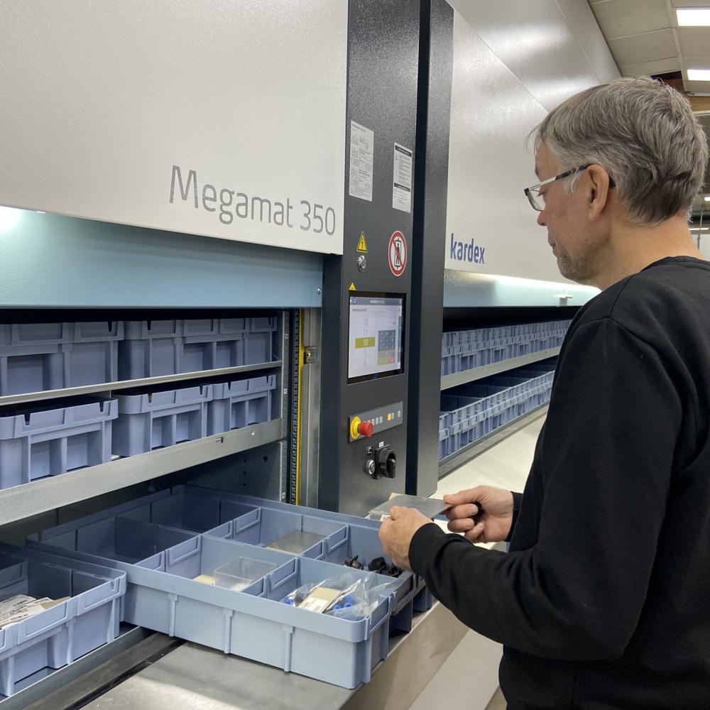 Kardex Logistics 02.JPEG